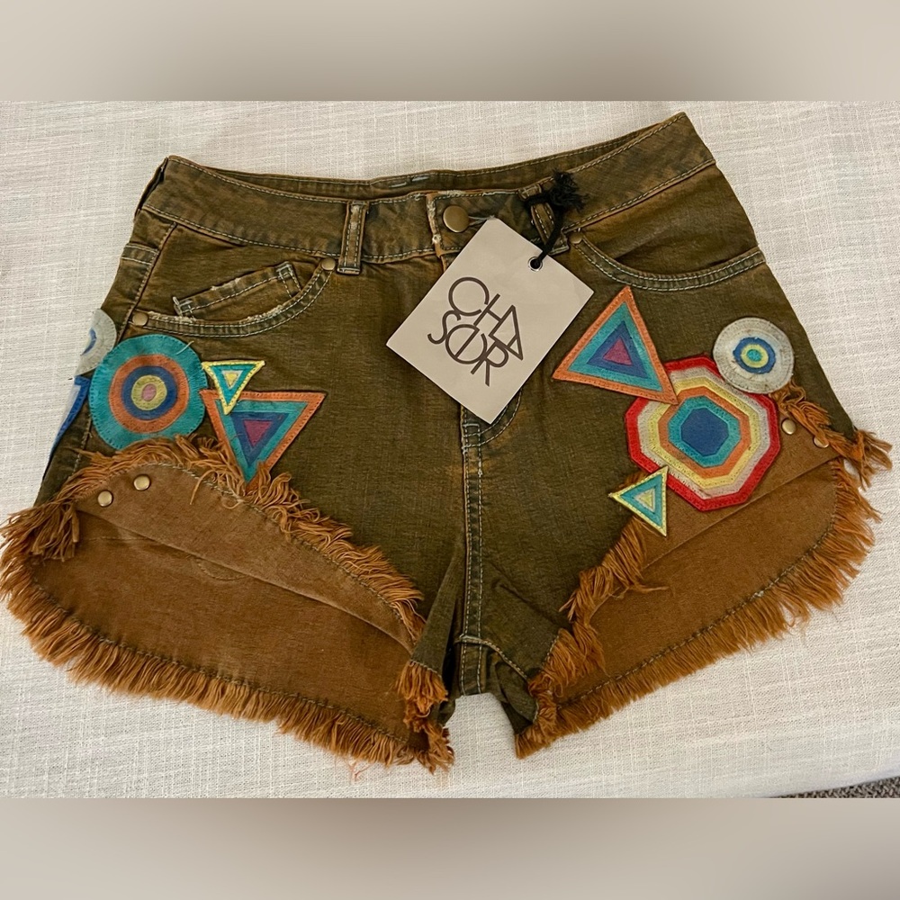 NWT Chaser Denim Embroidered Patchwork Shorts, Size 26.
